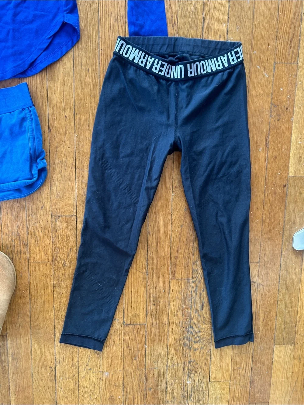 Under Armour Kids xs Royal Blue Long Sleeve Top with Blue Shorts & Black Leg lot